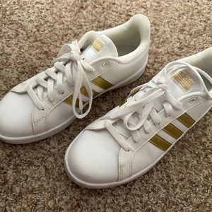 womens adidas cloudfoam size 11